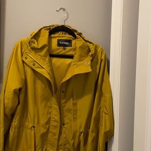 Beautiful lined coat.